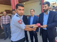 دیدار مسئولین شهر و شهرستان  از واحد آتش نشانی شهر گز برخوار