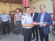 دیدار مسئولین شهر و شهرستان  از واحد آتش نشانی شهر گز برخوار