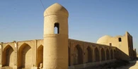 کاروانسرای عباسی گز