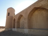 کاروانسرای عباسی گز