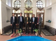 جلسه هم اندیشی در مورد مسائل فرهنگی و هنری 