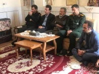 عیادت مسوولین شهرستان از جانباز حمله تروریستی سیستان و بلوچستان 