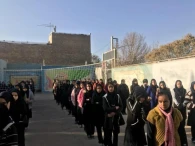 دیدار شهردار و جمعی از اعضای شورا از آموزشگاه دخترانه شهید ذکاوتمند